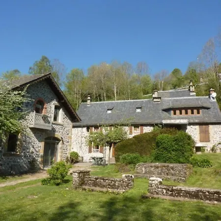 度假居 Maison Renovee, 2 Chambres, Proche Puy Mary, Jardin, Terrasse - Fr-1-742-138 *